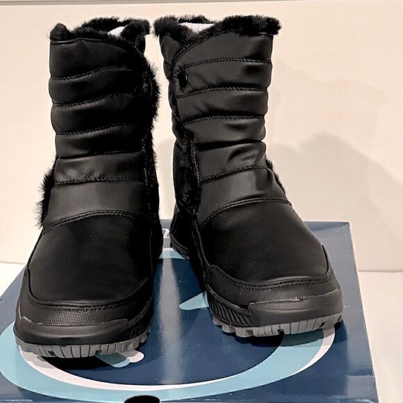 Baretraps Women's Magic Water-Resistant Cold Weather Boots Black 8M New - Picture 12 of 13